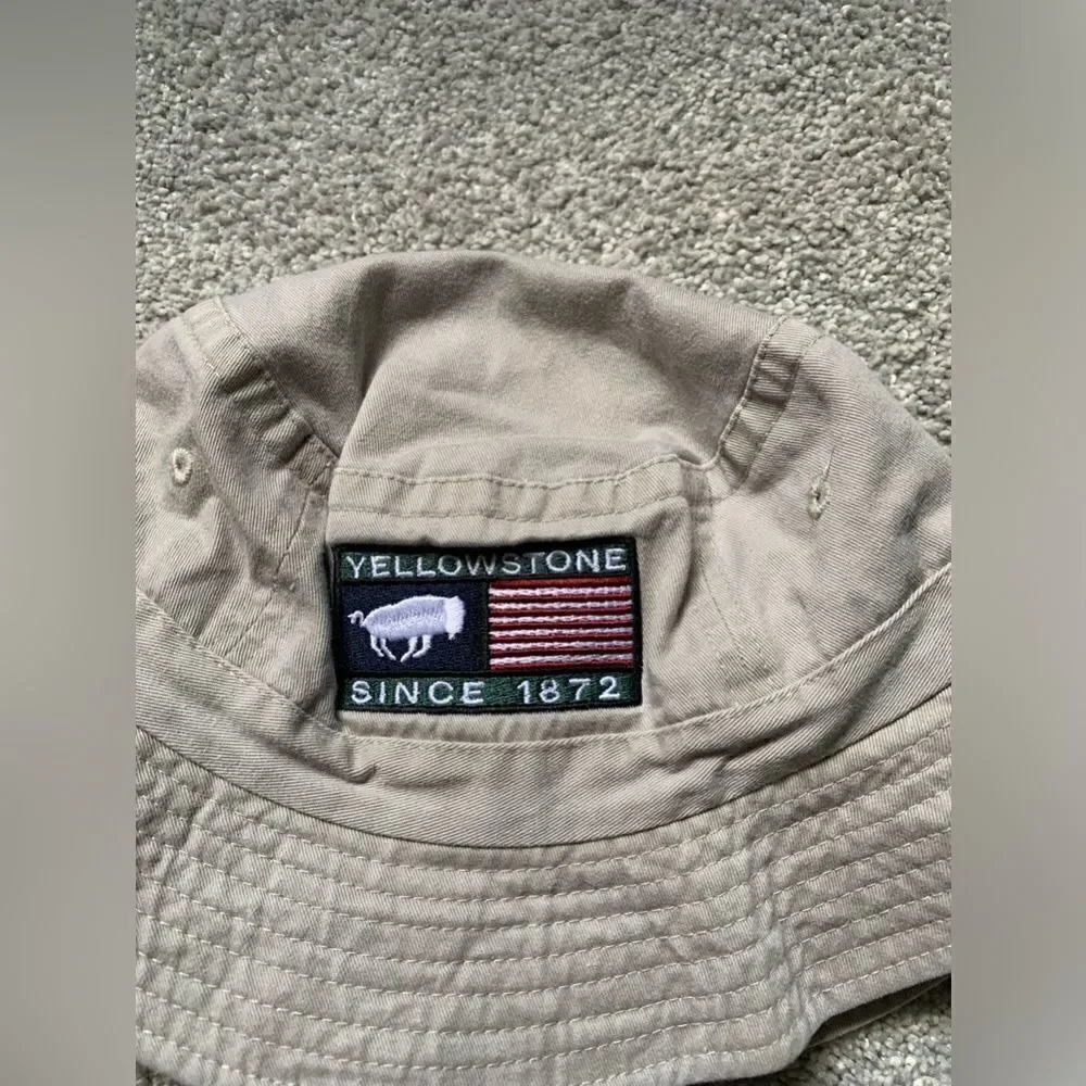 VTG Yellowstone USA Hiking Outdoor Bucket Hat Beige Green Red White Blue One SZ